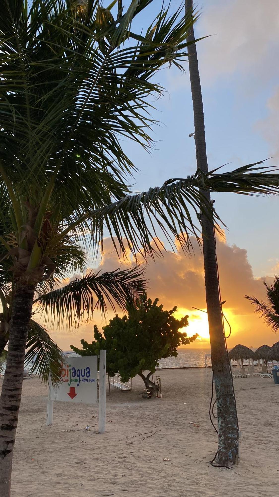 Sol Caribe Bavaro Pool Beach Los Corales 1 بونتا كانا المظهر الخارجي الصورة